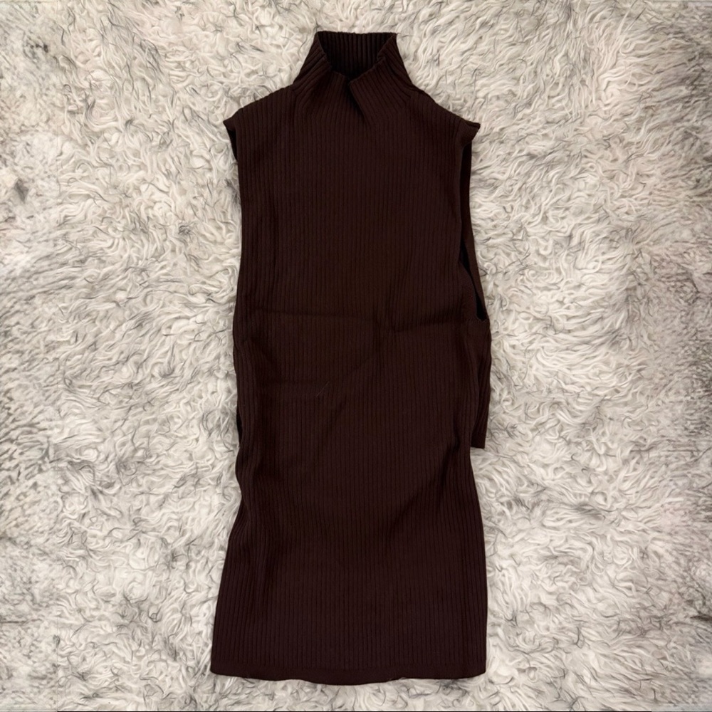 Babaton Sculpt Knit Tie-Back Sleeveless Top - Rich Mocha Brown